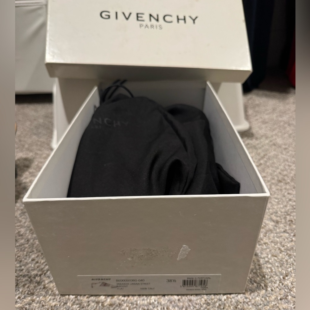 Givenchy Urban Argent White and Silver Street Sneakers- Size 38 1/2 or   U.S 8 - Picture 8 of 9